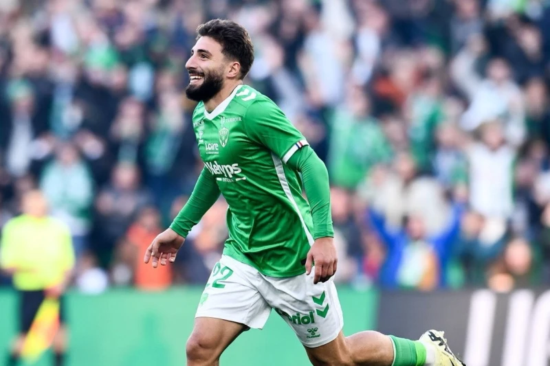 Benfica, Zuriko Davitaşvili için teklifte bulundu, Beşiktaş dahil birçok kulüp ilgileniyor