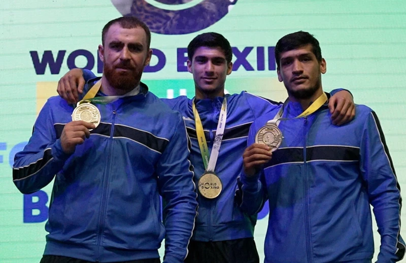 Boks üzrə Dünya Kubokunda Azərbaycan millisinin tarixi nəticəsi: 3 qızıl və 1 bürünc medal