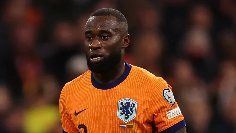 Liverpool starts negotiations with Geertruida