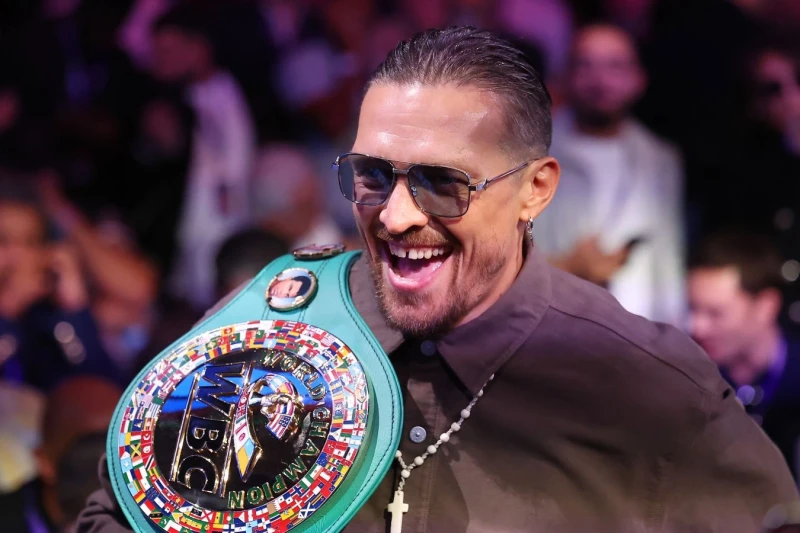Oleksandr Usyk Relinquishes WBO Cruiserweight Title