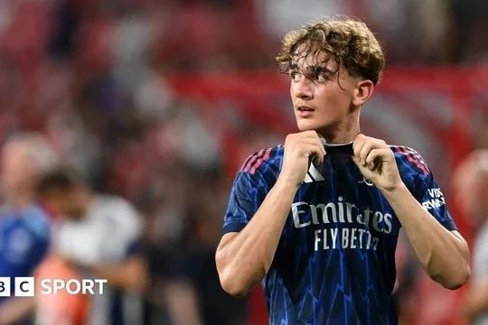 Arsenal Maks Domanla peşəkar müqavilə bağlamağa hazırlaşır