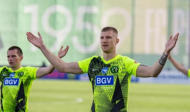 Vernidub wants to see a familiar defender at Neftchi