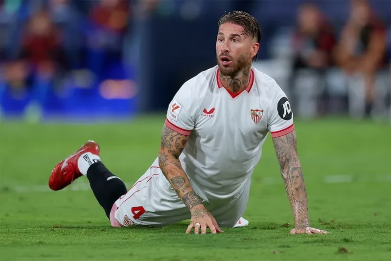 Sergio Ramos, Sevilla'yı satın almak i&ccedil;in anlaşmaya vardı