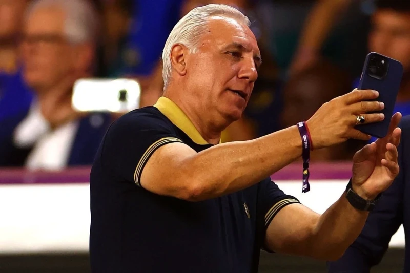 “Barselona”nın əfsanəsi Azərbaycandakı dünya çempionatından danışdı