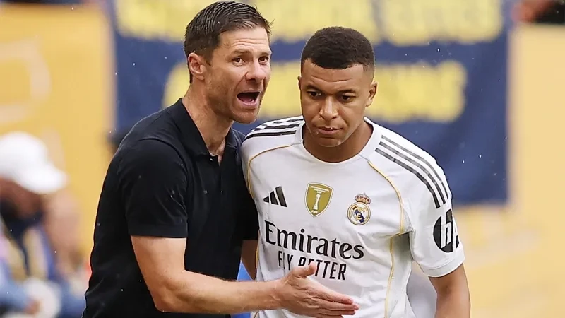 Çelsinin sahibi Mbappe ilə bağlı anası ilə əlaqəyə keçib