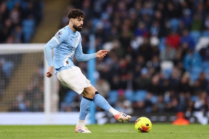 Barselona iki mərkəz müdafiəçisi ilə maraqlanır