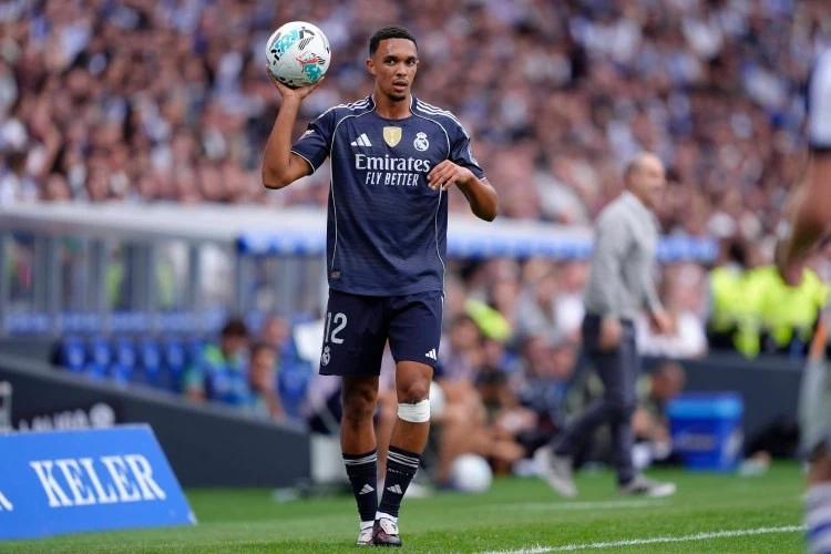 Trent Alexander-Arnold Liverpool maçına hazırlanıyor