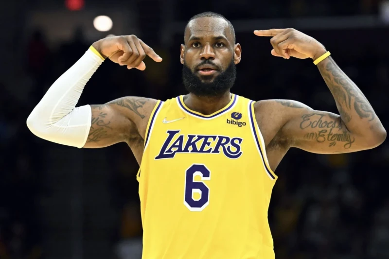 LeBron James'in Kararların Kararı Duyurusunun Alkol Reklamı Olduğu Ortaya Çıktı