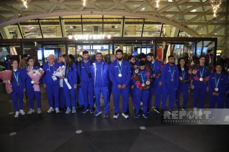 Azerbaijani athletes returning from the Islamic Solidarity Games were solemnly welcomed