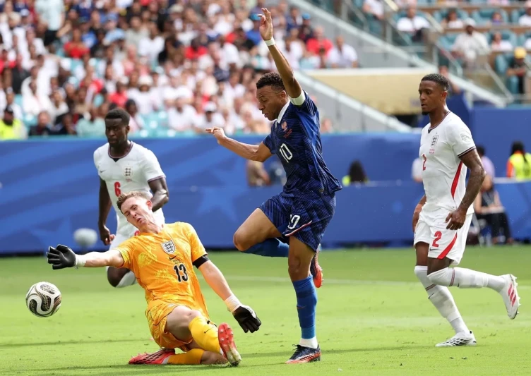 Kilian Mbappe dünya çempionatlarında oyun sayına görə Dieqo Maradonanı keçib