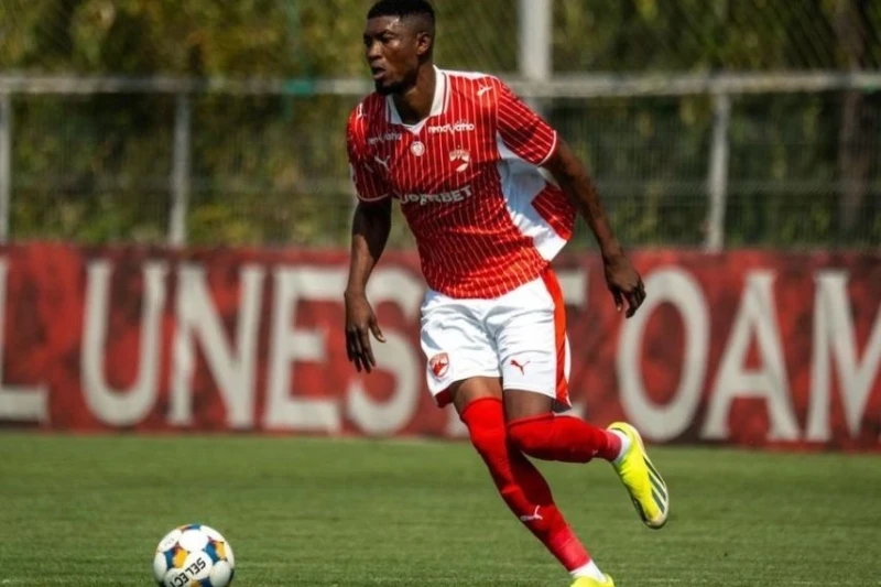 Neftçi Kennedy Boateng ile Anlaştı: Transfer Ücreti Düşürüldü