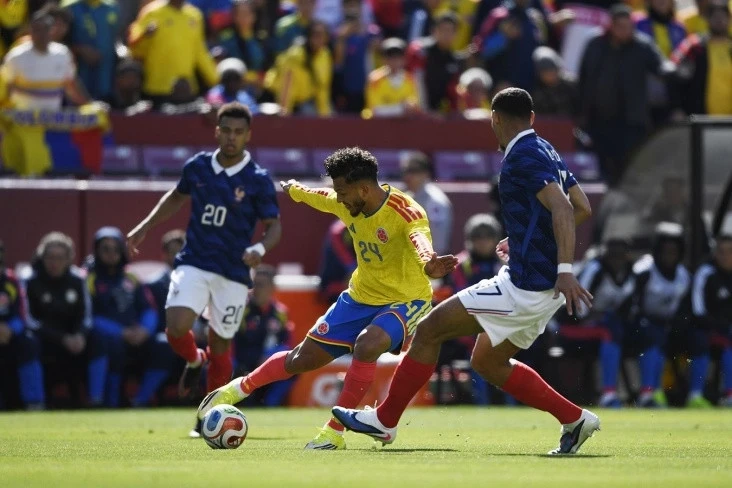 French national team defeats Colombia in friendly match