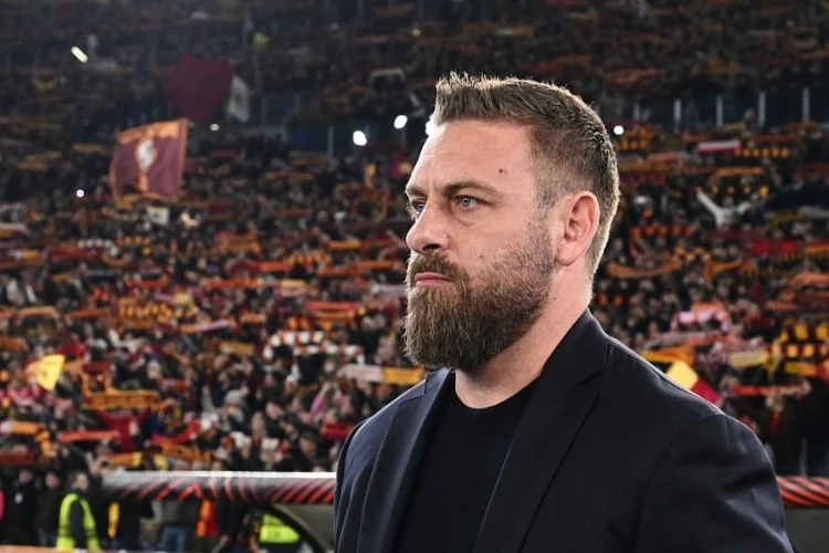 Дженоа договорился с Де Росси