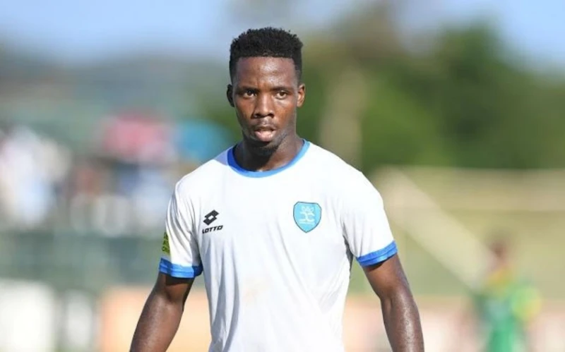 Cənubi Afrikalı futbolçu 22 yaşında vəfat edib