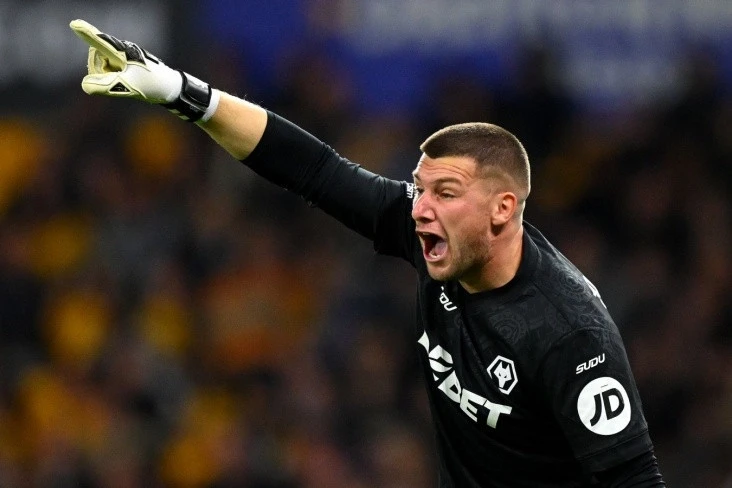 Wolverhampton goalkeeper Sam Johnstone apologizes to fans for the defeat: We should be ashamed