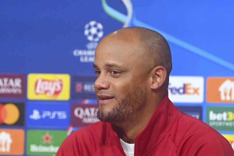 Vincent Kompany ülkesinde yılın en iyi teknik direktörü seçildi