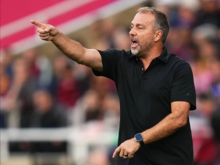 Barselona Hans Fliklə müqaviləni uzatmağı planlaşdırır