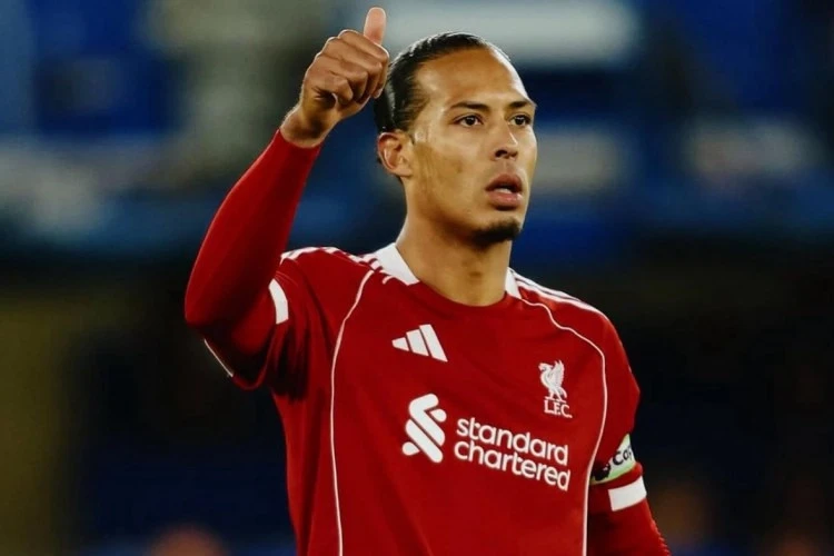 Van Dijk: Kimse olanlardan memnun değil