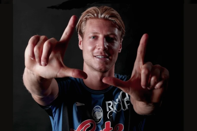 Marko Breşianinin transferi Napoliyə 15 milyon avroya başa gələ bilər