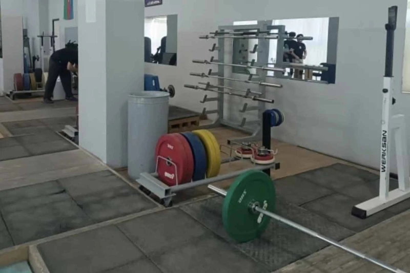 AAF bölge spor okullarını ekipmanla donatıyor