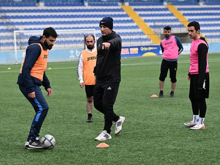 AFFA D Kateqoriyalı Məşqçi Kurslarında Nəzəri və Praktiki Sessiyalar Keçirilib