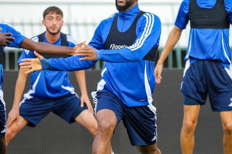 Zira held its final training session in Croatia before the match against Hajduk