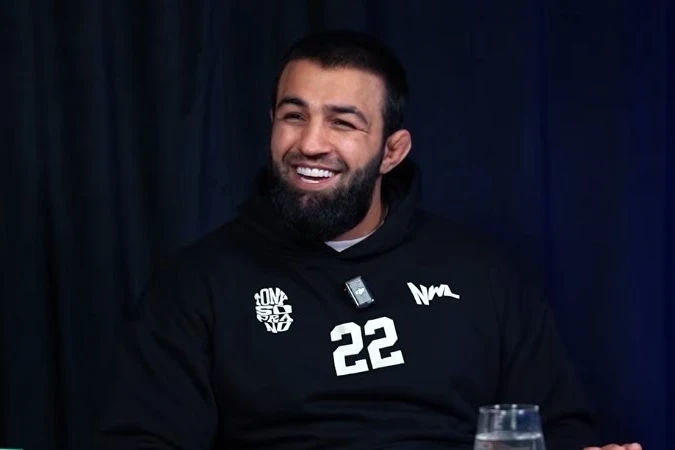 Tahir Abdullayev UFC Yolunda: İlk Addımlar, Çətinliklər və Həyat Hekayəsi