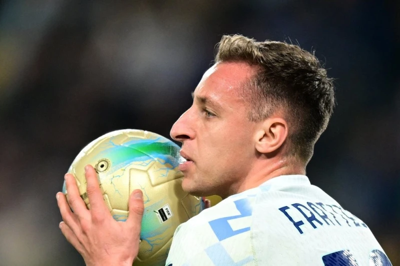 Frattezi Fənərbağçanın transfer marağında