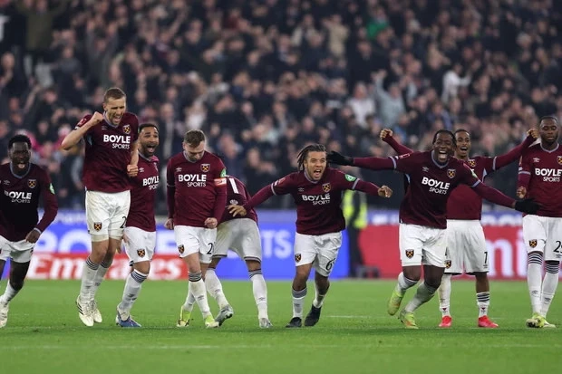 Vest Hem İngiltərə Kubokunda Brentfordu penaltilərlə məğlub edərək 1/4 finala yüksəlib