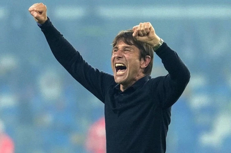 Napoli Conte'yi Tutmak İçin Cazip Teklifler Yapmaya Çalışıyor