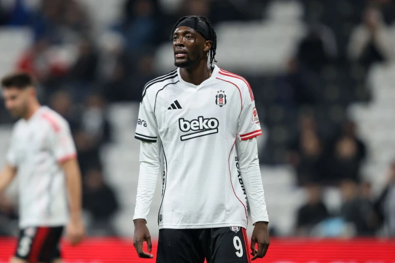 Aston Villa, Beşiktaş'ın Forvetini Kadrosuna Katabilir