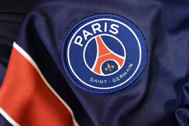 PSJ iki futbolçu üçün 73 milyon avrodan çox təklif göndərdi