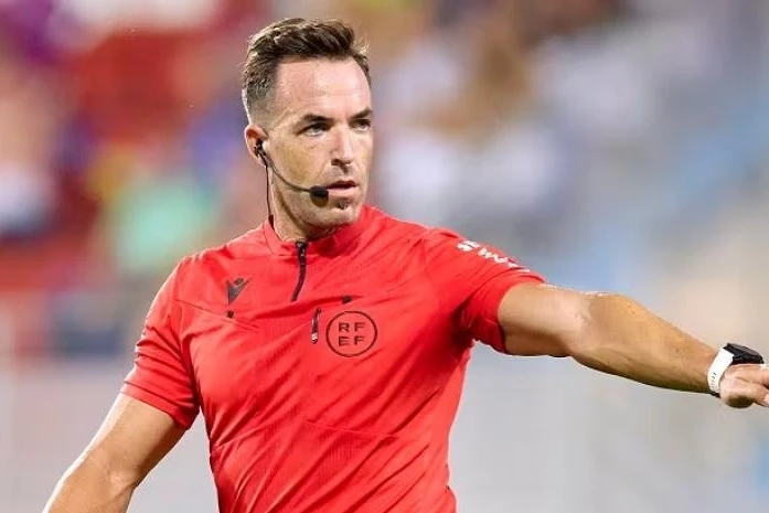 Jirona – Barselona oyunundakı VAR hakimi cəzalandırıldı