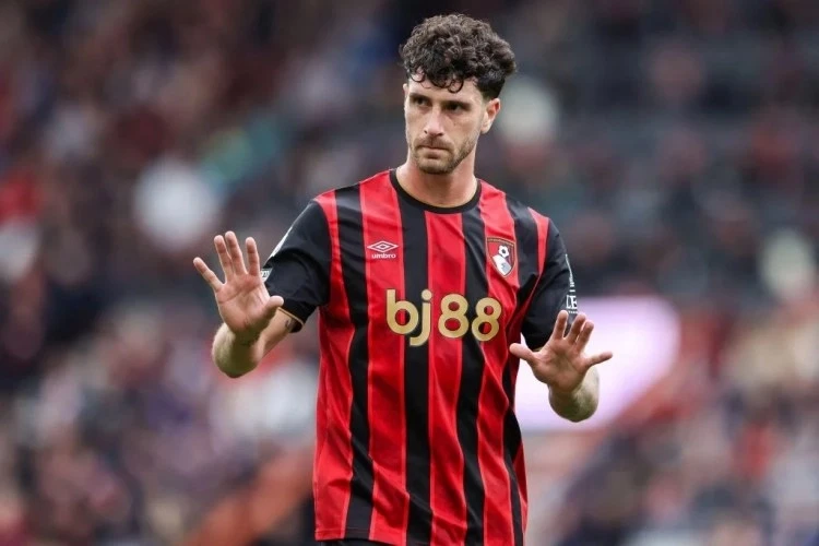Yuventus Markos Senesini pulsuz transfer etmək istəyir