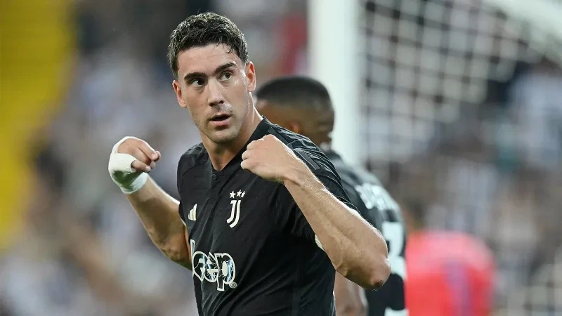 Dusan Vlahoviç Atletiko Madridə keçə bilər