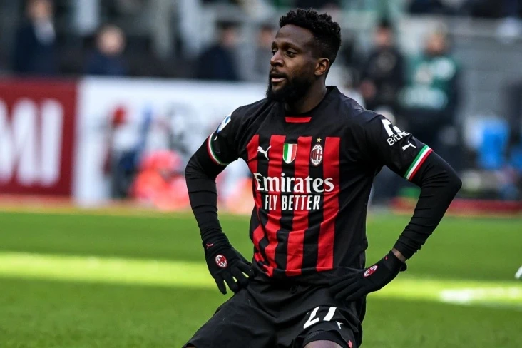Milan Divok Origi ilə müqaviləyə xitam verdi
