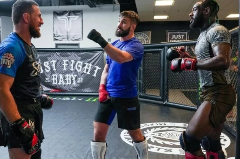 Nazim Sadıxov UFC çempionu ilə birlikdə Bakı turnirinə hazırlaşır - FOTO