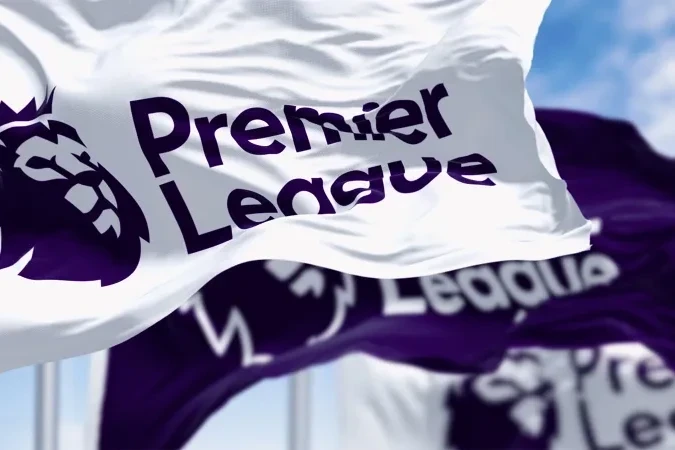 Çelsi və Mançester Yunayted 17 yaşlı braziliyalı mərkəz müdafiəçisi üçün mübarizə aparır