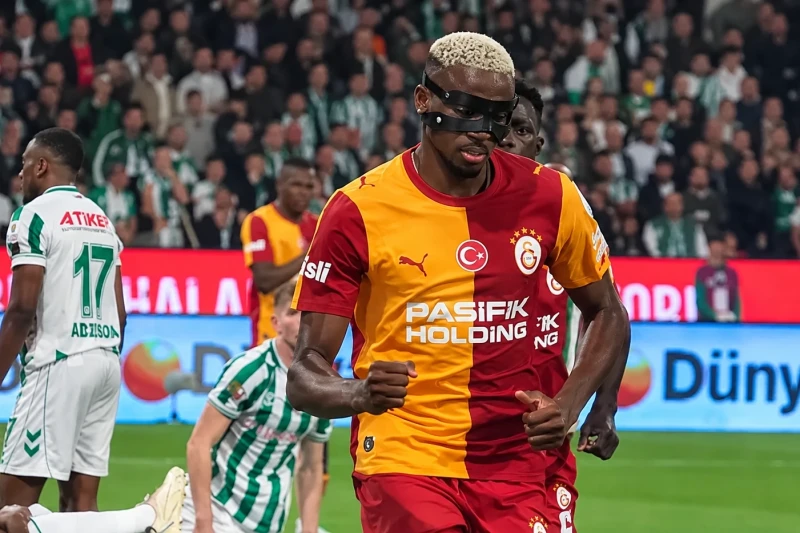 Qalatasaray 4-0 məğlub etdikdən sonra liderliyi möhkəmləndirdi