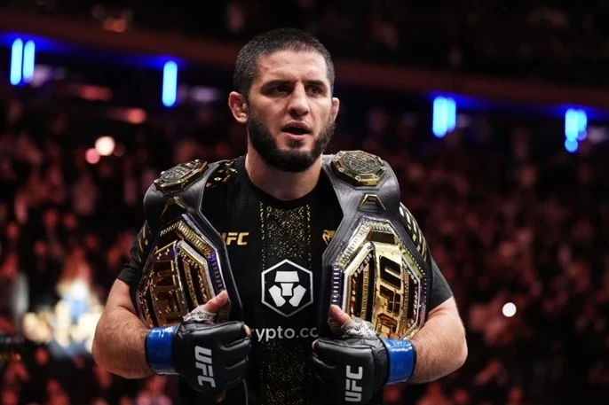 İslam Mahaçev UFC-də çempionluq kəmərini qoruyub