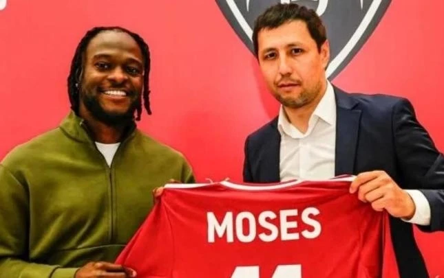 Viktor Mozes karyerasını Kaysarda davam etdirəcək