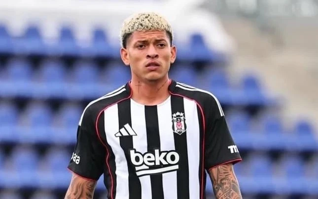 Beşiktaş Elan Rikardonu Deportes Tolimaya icarəyə verib