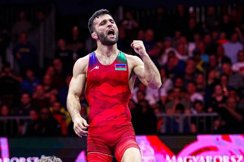 Eldəniz Əzizli Moskvada PWL turnirinin çempionu olub