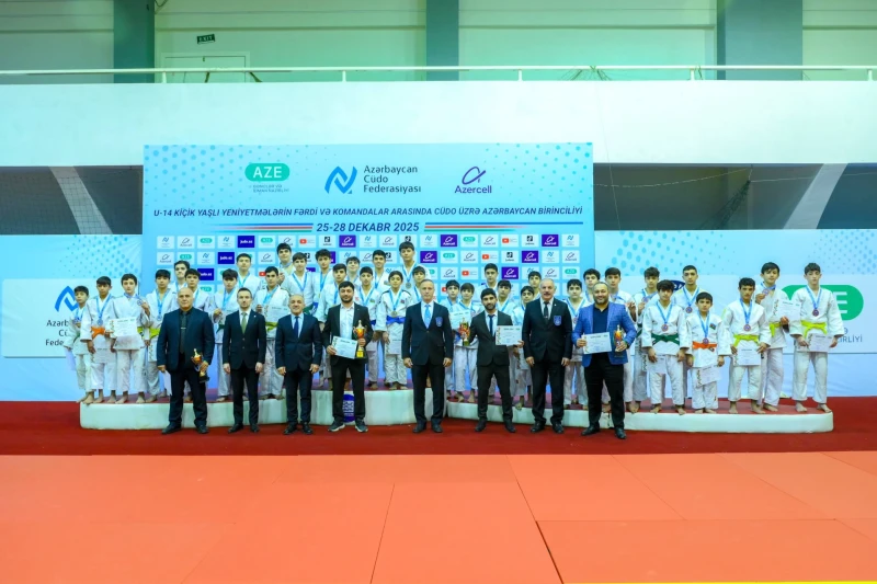 14 yaşadək cüdoçular arasında Azərbaycan birinciliyində komanda qalibləri müəyyənləşib - FOTO
