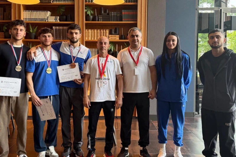 Azerbaycan Milli Takımı Eindhoven Boks Kupası'nda 3 Madalya Kazandı