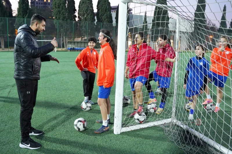 The first steps of children's football players of Ulduz Football Academy - PHOTOREPORTAGE by IDMAN.BIZ