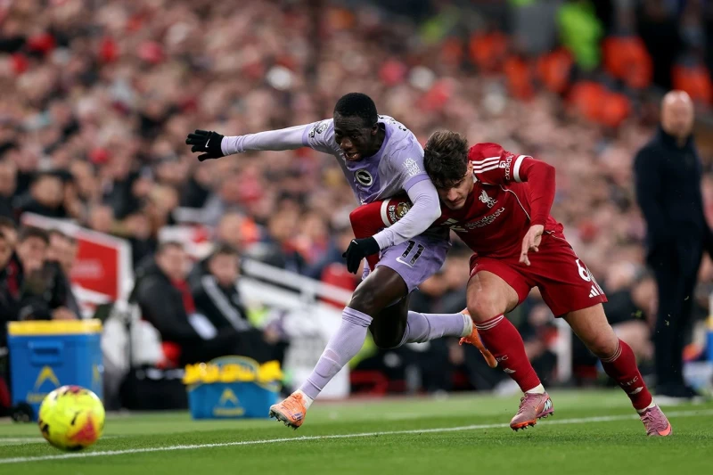 Liverpul Braytonu 2:0 hesabı ilə məğlub edib