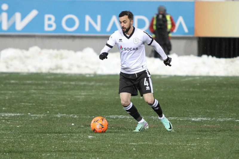 Yuri Vernidub Elvin Camalova son şans verdi