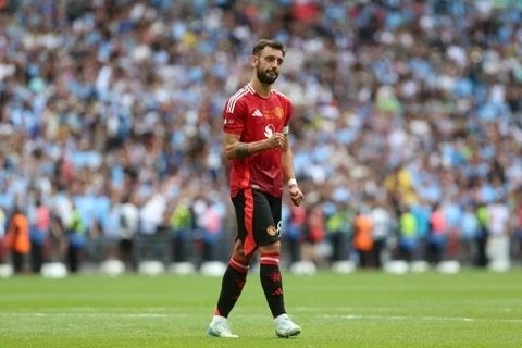 Əl-Hilal Bruno Fernandeş üçün 230 milyon avro məbləğində təklif irəli sürüb