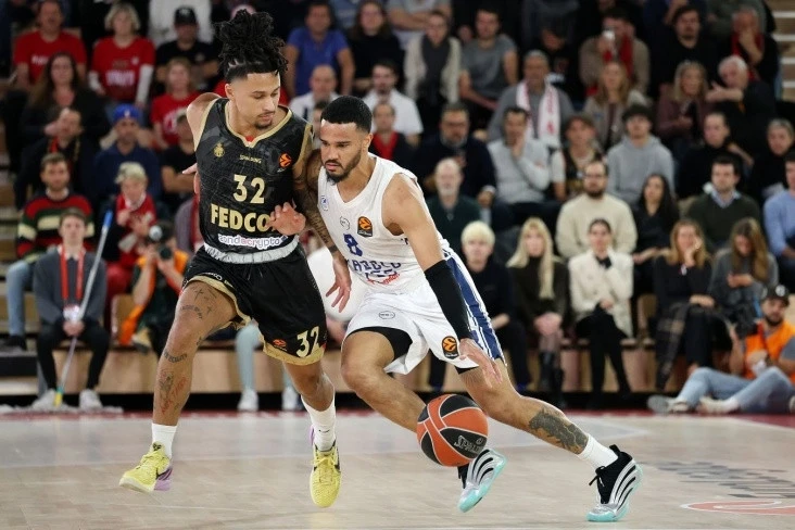 Anadolu Efes Monacoya Farklı Mağlup Oldu